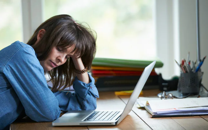 Read more about the article Coping with Sleep Deprivation: Staying Healthy When Work Eats into Your Nights