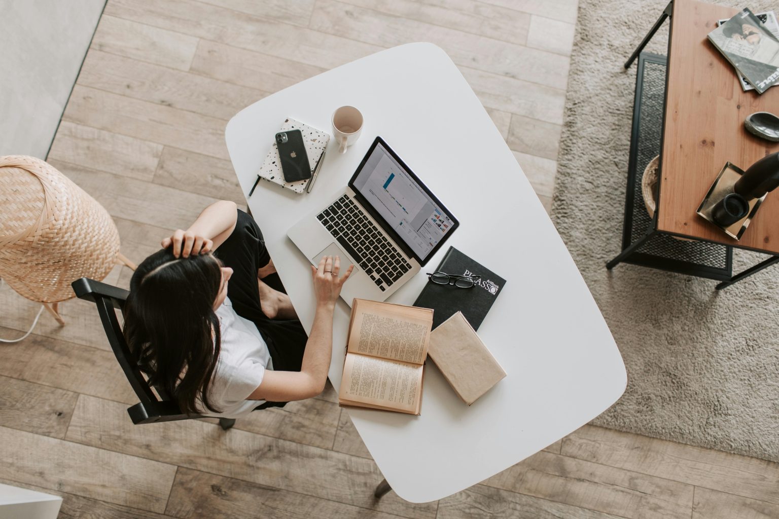 Read more about the article Work-Life Disconnect: Reclaiming Time for Your Family and Relationships